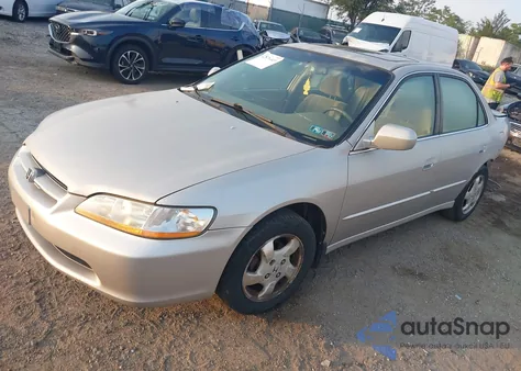 1999 Honda Accord Ex z USA, uszkodzony, nr VIN 1HGCG6676XA099431